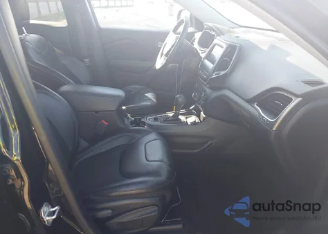 2019 Jeep Cherokee Latitude Plus Fwd from USA, damaged, VIN 1C4PJLLB7KD131545